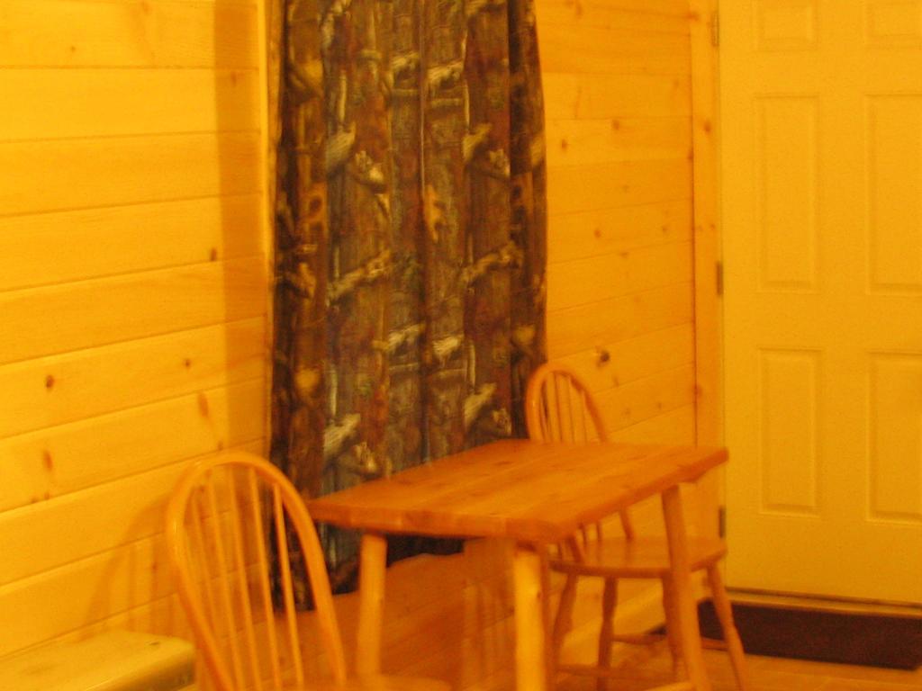 Pine Knoll Hotel Lakeside Lodge & Cabin Old Forge Pokój zdjęcie