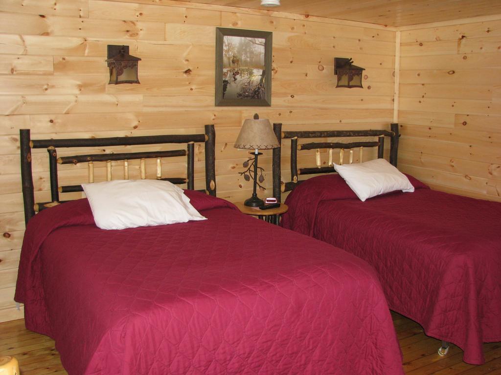 Pine Knoll Hotel Lakeside Lodge & Cabin Old Forge Pokój zdjęcie